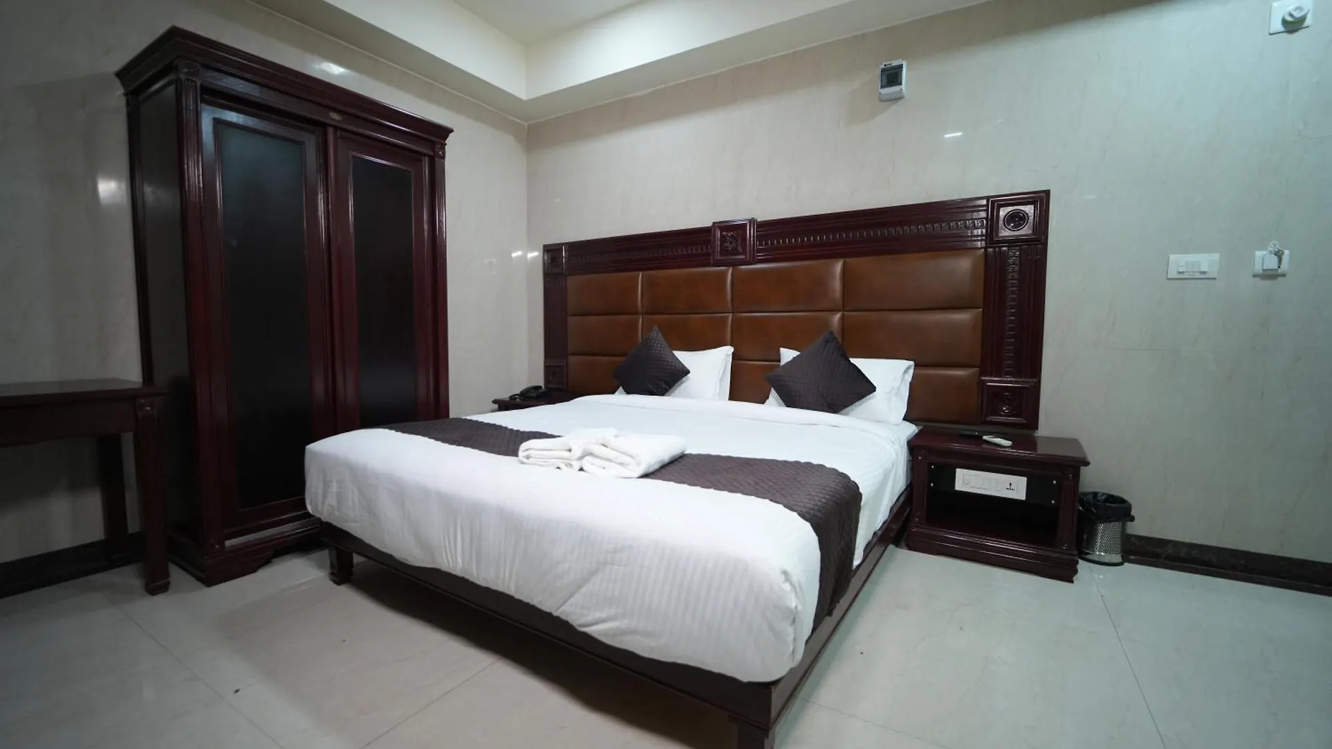 Hotel Mazus Urban Express Mysore