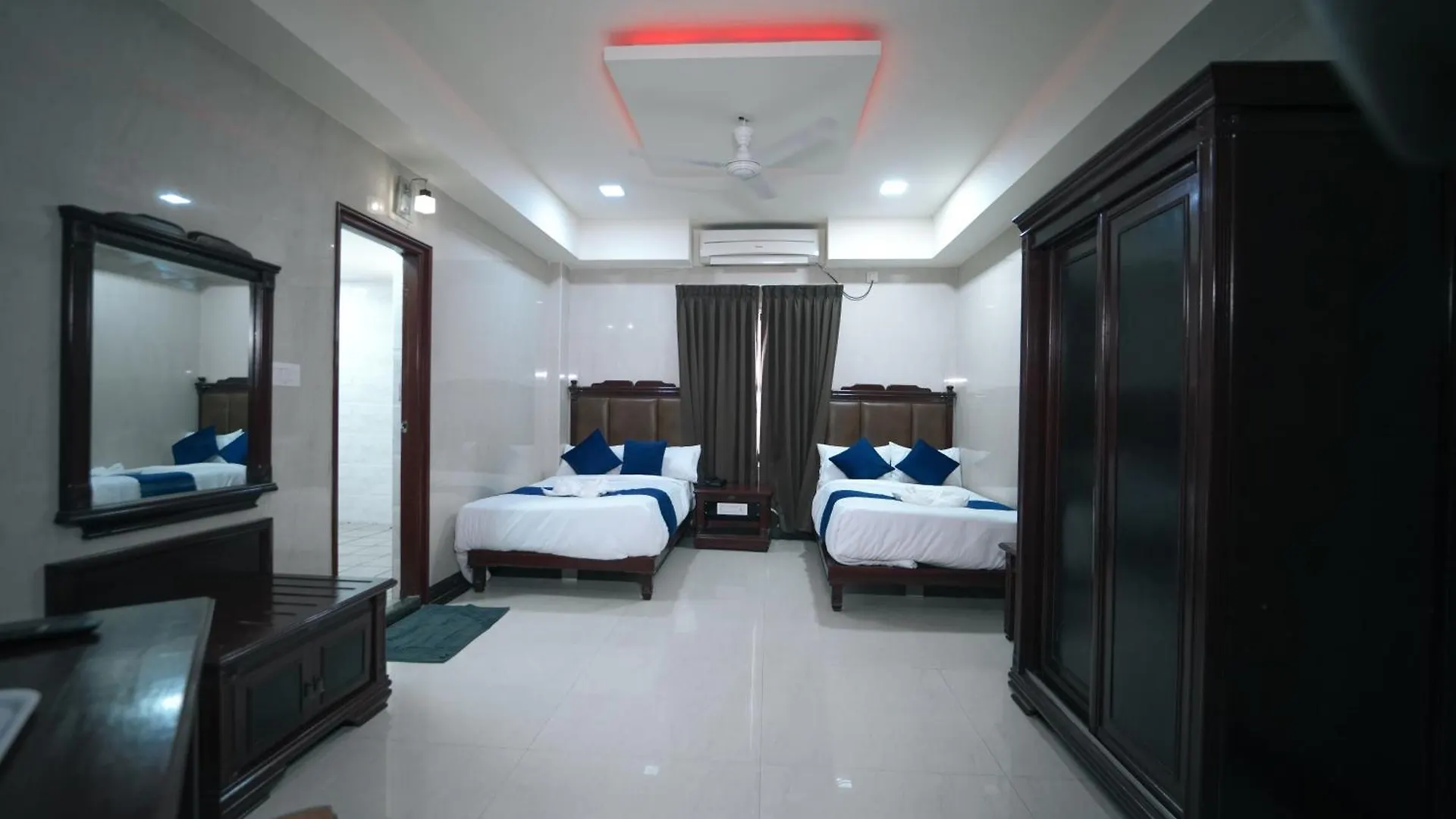Hotel Mazus Urban Express Mysore 2*,