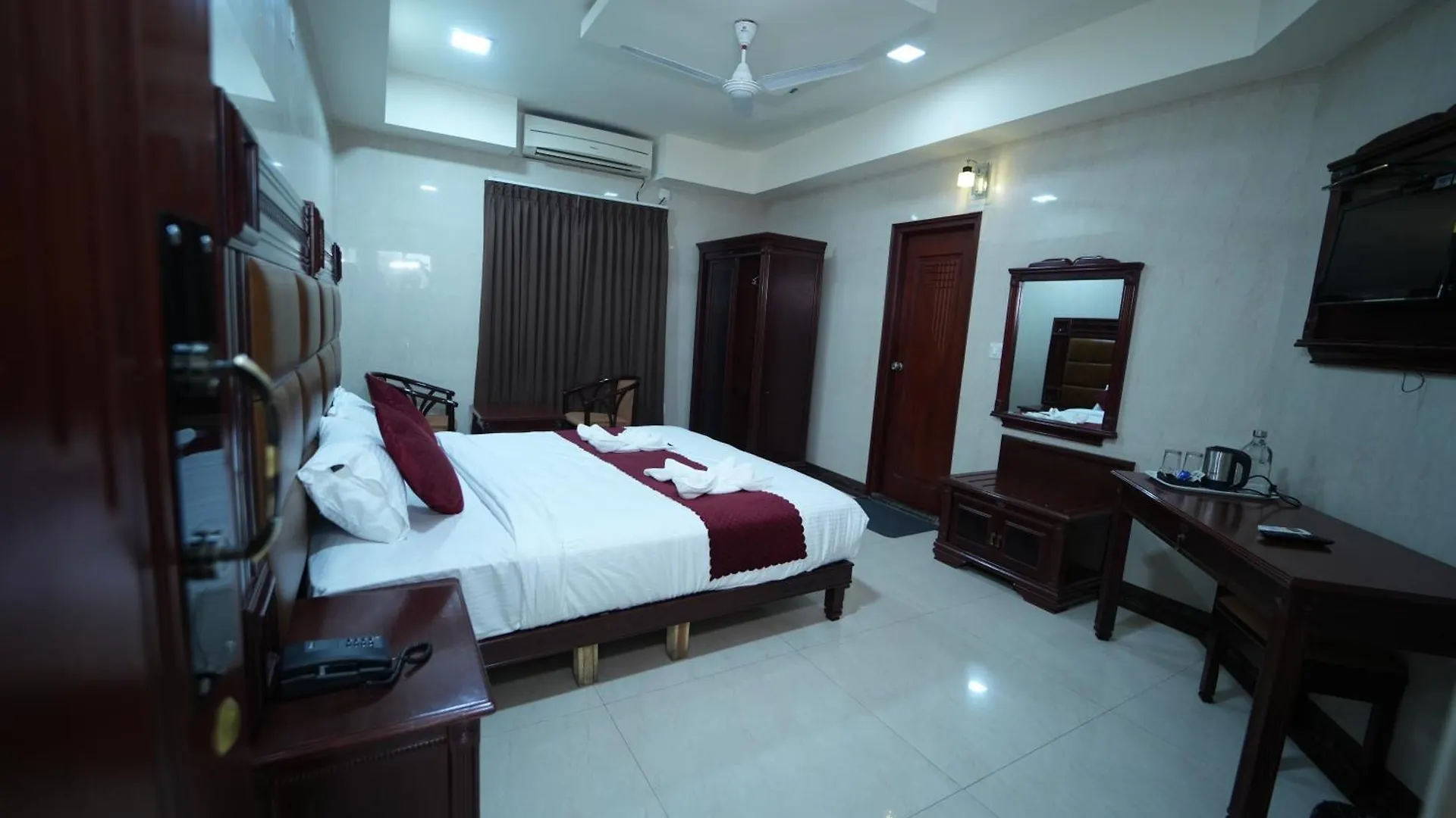 Hotel Mazus Urban Express Mysore India