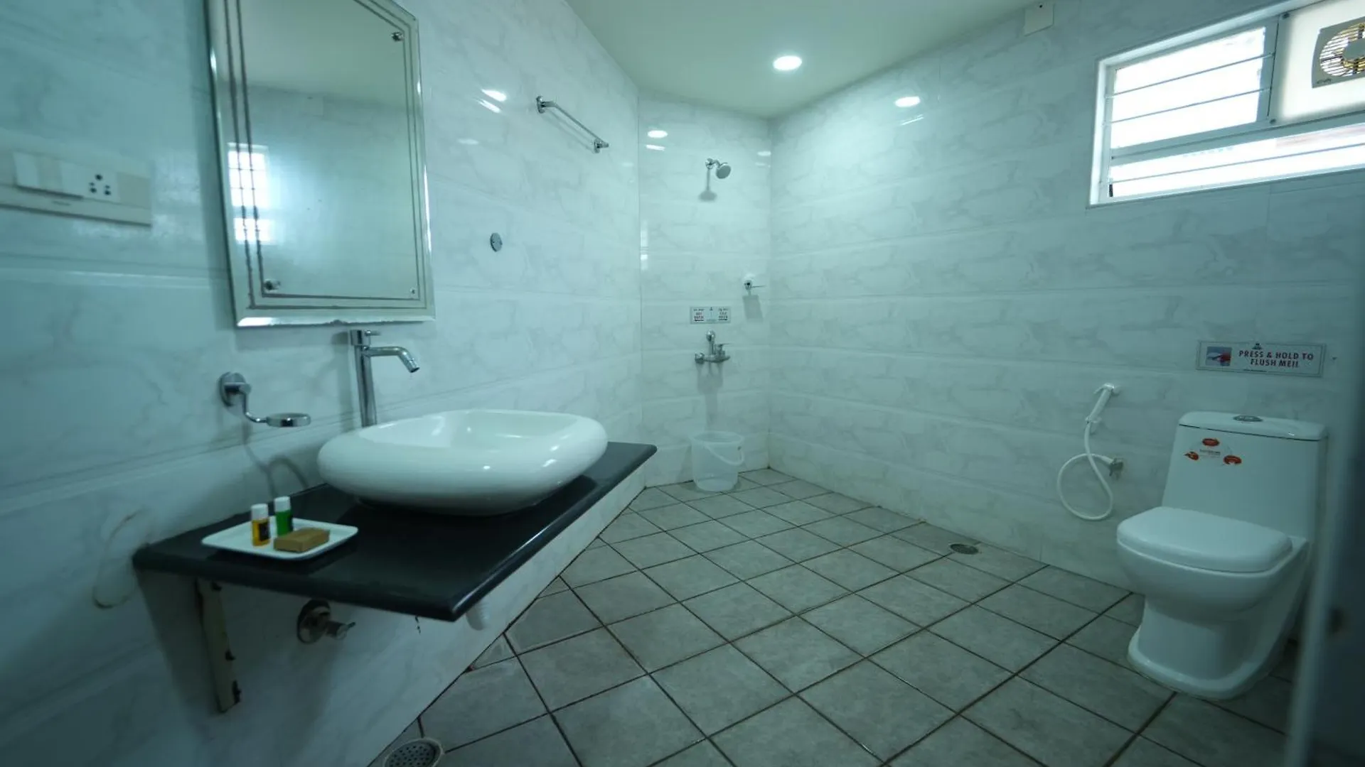 Hotel Mazus Urban Express Mysore 2*,