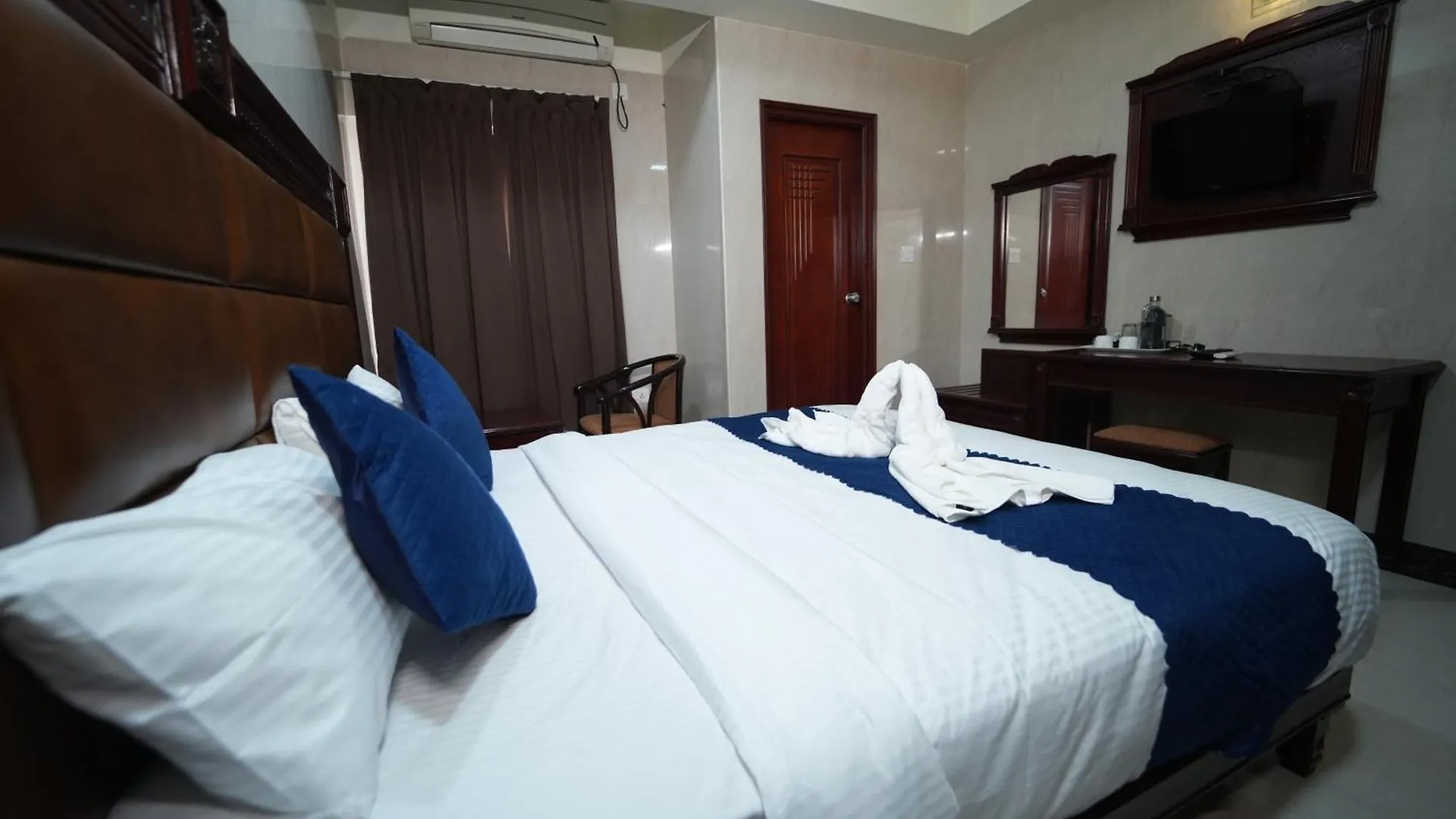 Hotel Mazus Urban Express Mysore