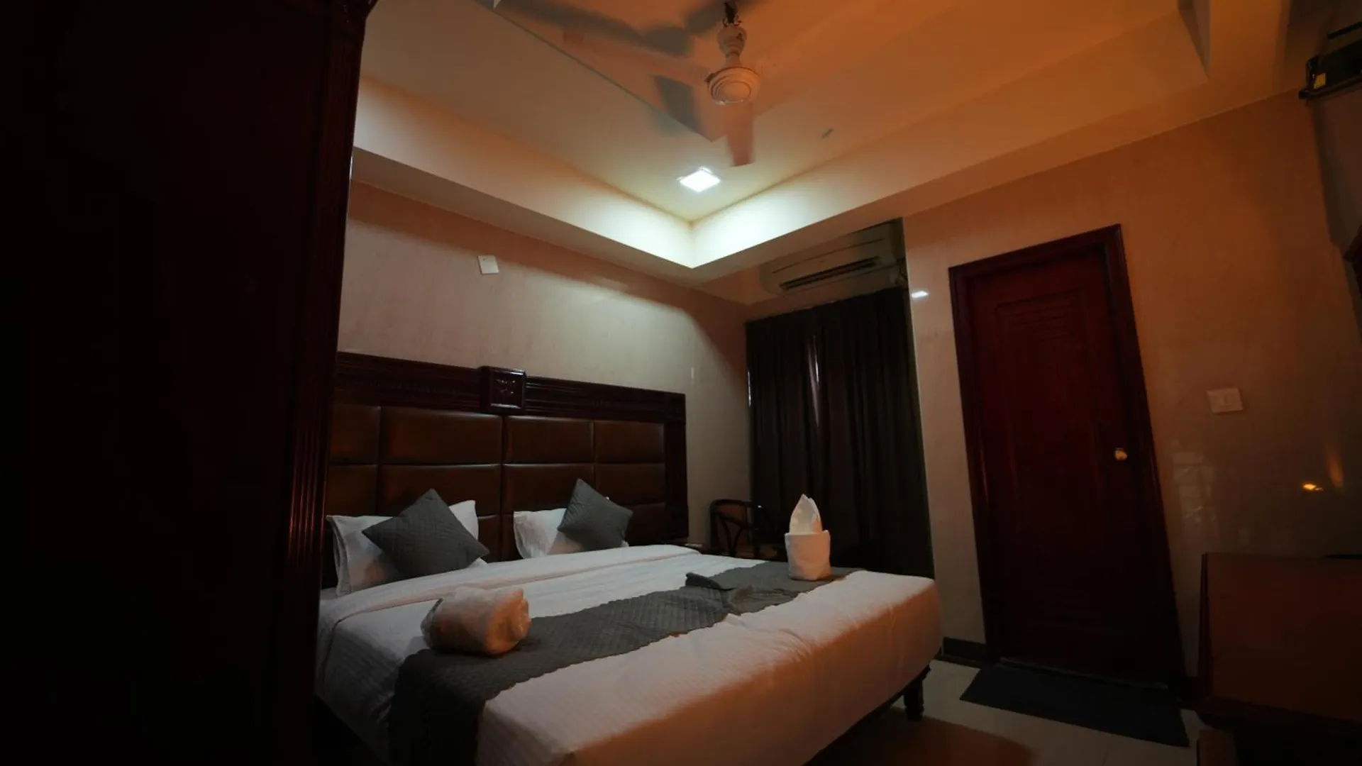 **  Hotel Mazus Urban Express Mysore India