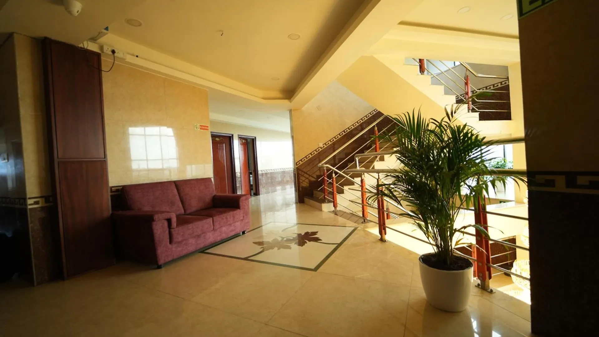 Hotel Mazus Urban Express Mysore 2*,  India